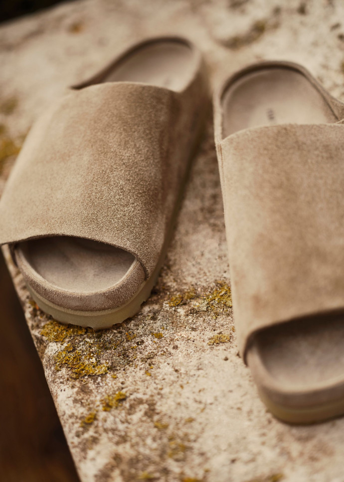 L’un des modèles de Birkenstock en collaboration avec Fear of God.