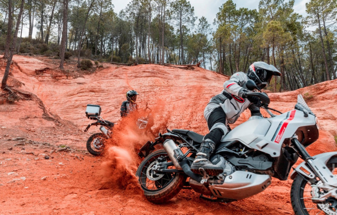 Parfaire ses aptitudes en moto avec des conseils d’experts tout en profitant d’un environnement superbe, tel est l’objectif des Ducati Camp, 2023 - TGL