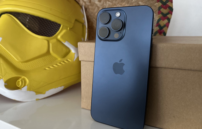 iPhone 15 Pro max apple téléphone
