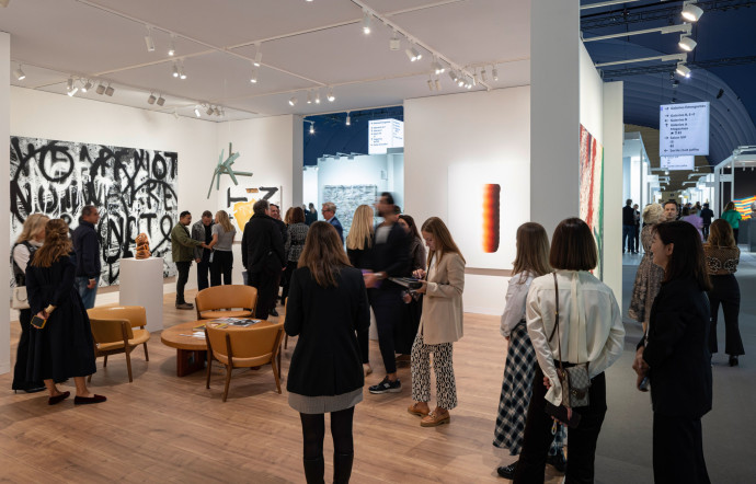 En octobre dernier, la première édition de Paris+ par Art Basel a été unanimement saluée comme une grande réussite sur le marché de l’art.