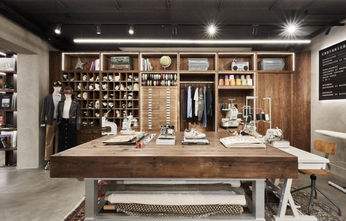 Le premier store parisien de Golden Goose a été inauguré en 2014.