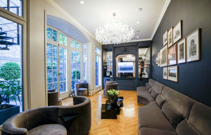 Maison Lutetia accueille elle aussi ses clients dans un cadre cosy.
