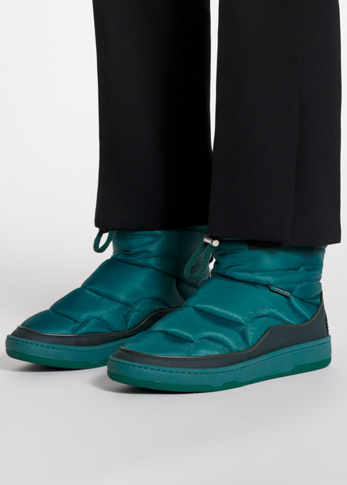 Les bottes de neige de Lanvin ressemblent à une basket.