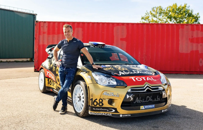 sebastien loeb met deux de ses voitures aux enchères