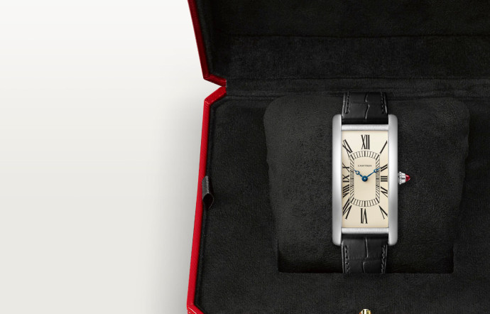 Avec la nouvelle Tank Cintrée en platine, au design d’une rare justesse, Cartier conjugue son style au plus-que-parfait, 2023 - TGL