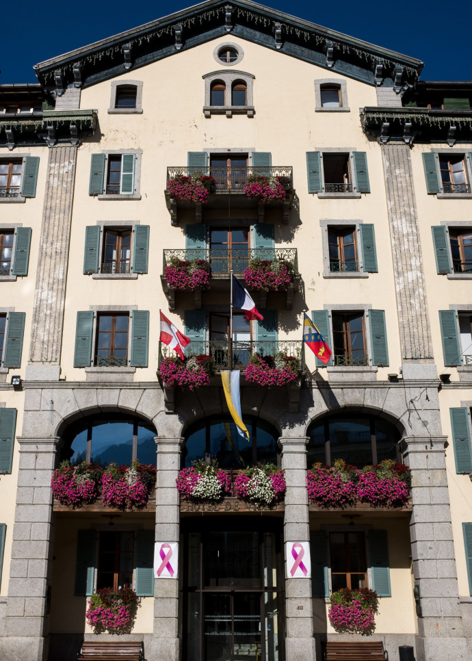 Vue de la mairie de Chamonix.