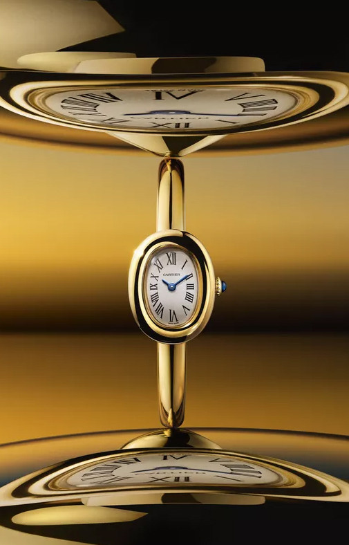 Montre Baignoire de Cartier, mini modèle, taille 15, mouvement à quartz. 12 800 €.