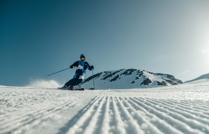 D’après l’Agence de l’environnement et de la maîtrise de l’énergie, d’ici à 2050, dans les Alpes, il faudra faire avec – 4 ou – 5 semaines d’enneigement supplémentaires, pour – 30 % d’enneigement global.