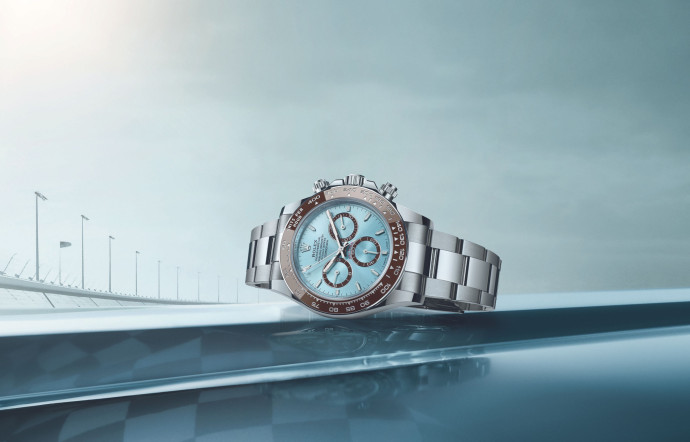 Le leader mondial de l’horlogerie Rolex S.A. rachetait la société qui fabrique ses mouvements, Rolex Holding Bienne, dont elle était indépendante, mais indissociable.