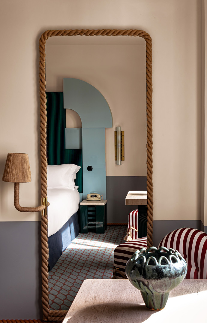hotel regina biarritz experimental group