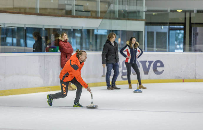 Pétanque sur glace et bonne table à Megève.