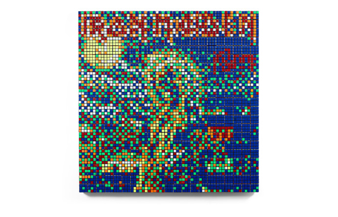 INVADER (Né en 1969)Rubik Killers – 2009Assemblages de 441 Rubik’s cubes sur plexiglasSigné, daté et titré au dosAssembly of 441 Rubik’s cubes on plexiglass;Signed, dated and titled on the reverse117 x 117cm (46,1 x 46,1in)Estimation : 150 000 – 250 000 €