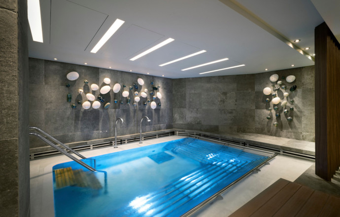 La piscine et le spa de l’Explora I.