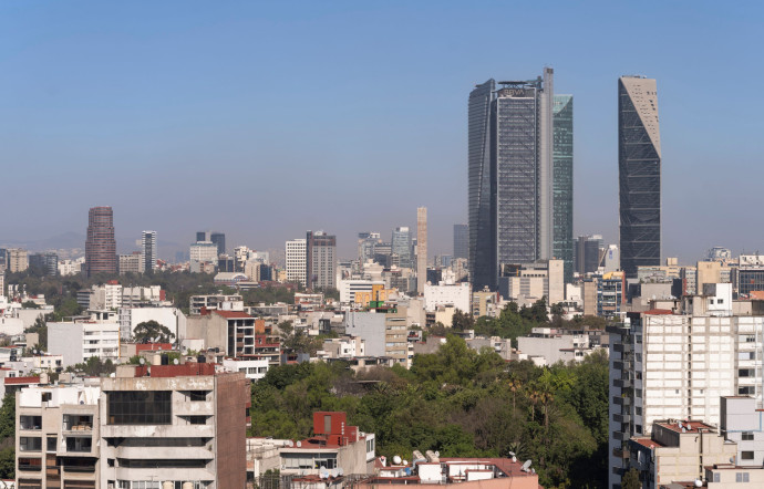 Mexico, ville sismique et tumultueuse, emporte les étrangers dans le tourbillon formé par ses habitants, les chilangos, 2024 - TGL