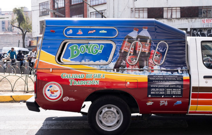Le commerce nomade est omniprésent dans la ville de Mexico, du vendeur à la sauvette au food truck institutionnalisé