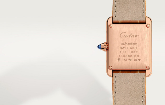 L’arrière d’une Tank, par Cartier.