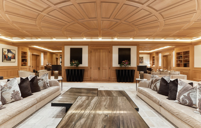 Le salon de l’Alpina Residence. © The Alpina Gstaad