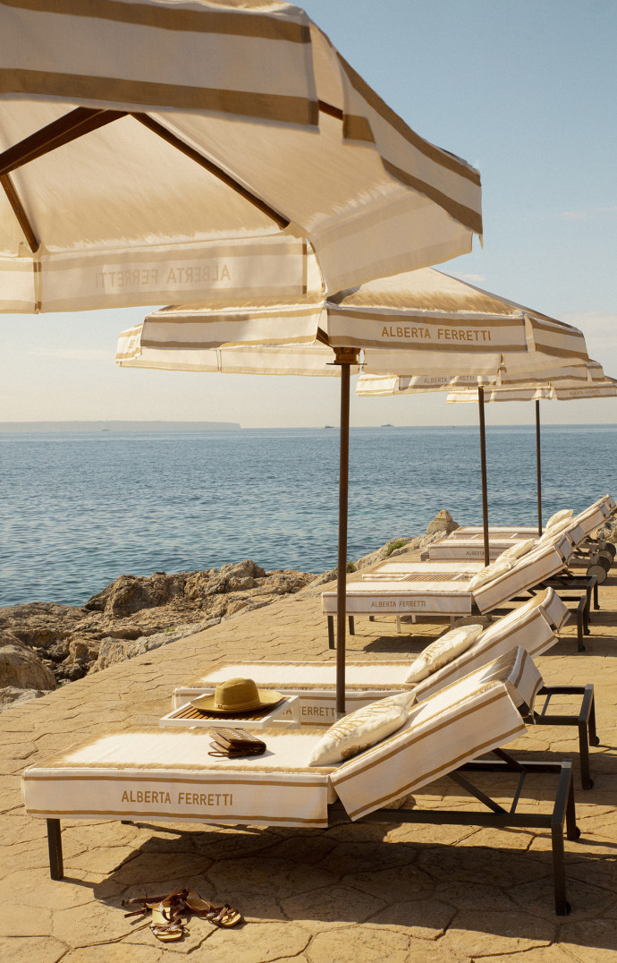 La plage du Bombon Pool Club.