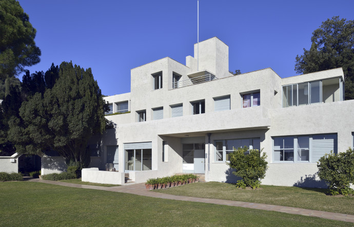 Clos Saint-Bernard dit villa Noailles.