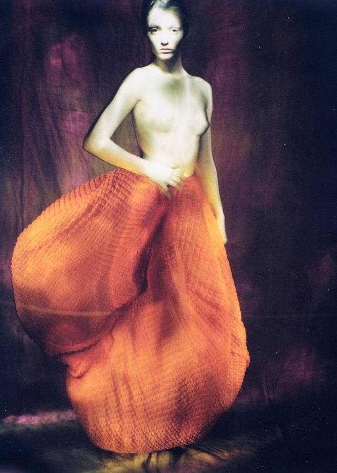 Audrey, Comme des Garçons, Paris (1997), de Paolo Roversi.