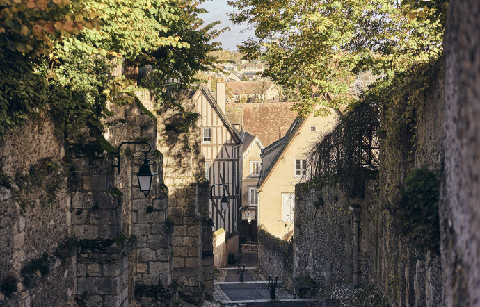A bonne distance de Paris, Chartres préserve encore et toujours son charme.