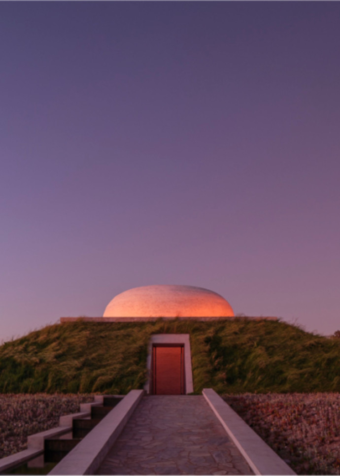 Ta Khut, le premier skyspace d’Amérique du Sud. Cet observatoire du ciel uruguayen prend sa pleine dimension à l’aube et au crépuscule.