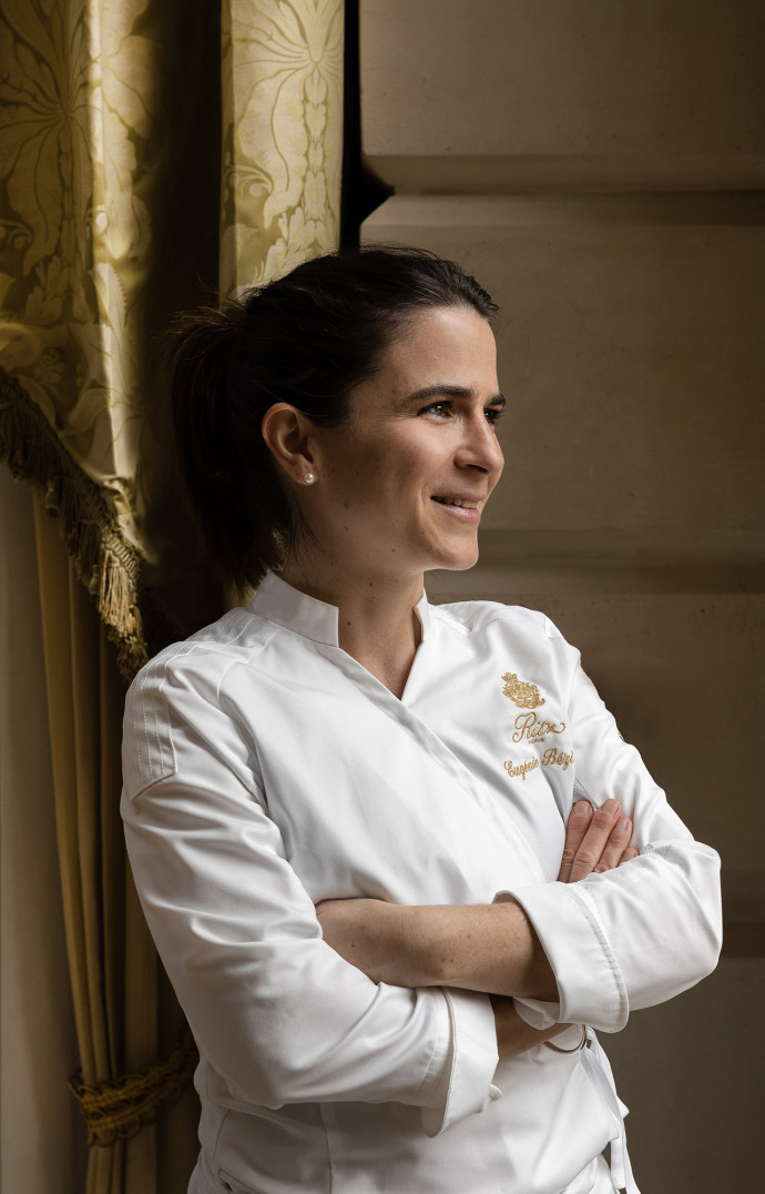 Eugénie Béziat dans son nouvelle uniforme.