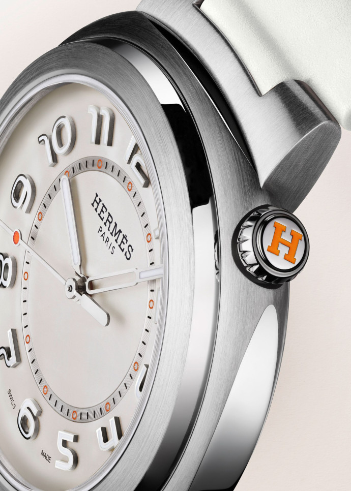 La nouvelle montre Cut dans sa version acier.