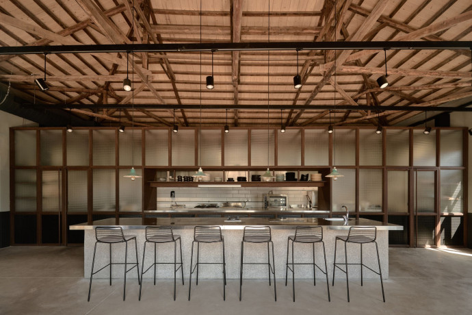 Le restaurant Dex.Machina à Kourouta.