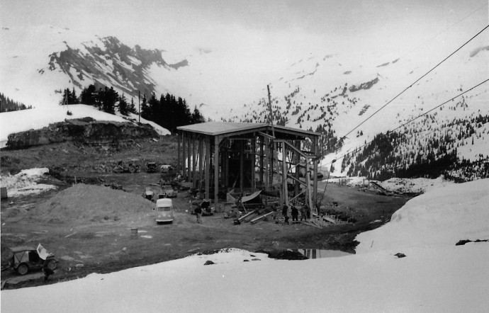 La gare d’arrivée des matériaux.