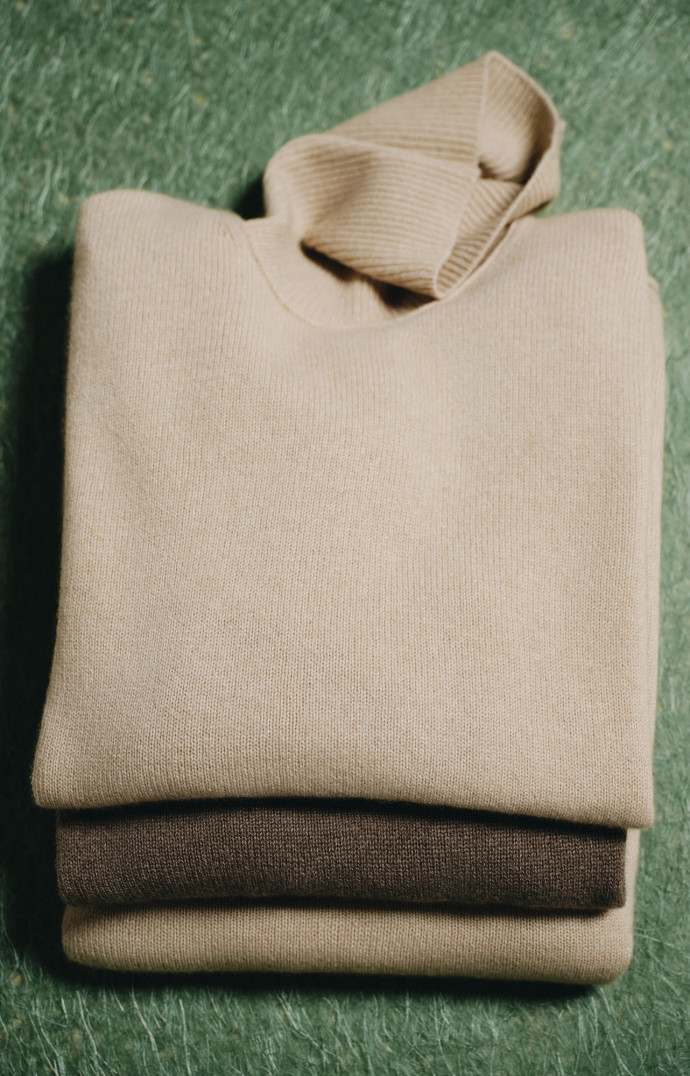 Comme pour la maison, Muji ne réinvente pas la mode, elle s’applique à rendre accessible les basiques de belle facture.