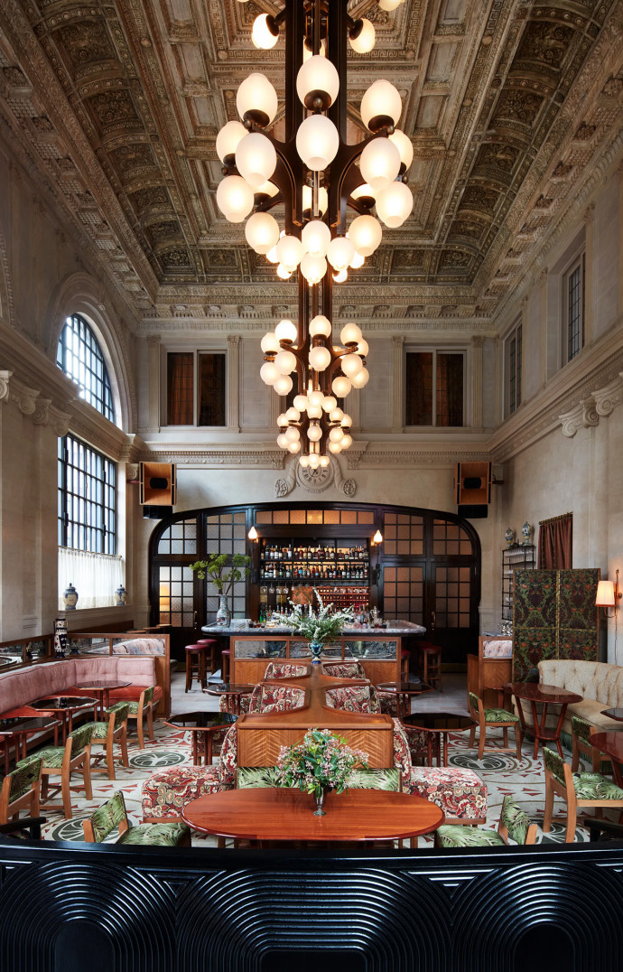 Dormir au Nine Orchard… et y prendre le petit-déjeuner dans cette ancienne salle des coffres.
