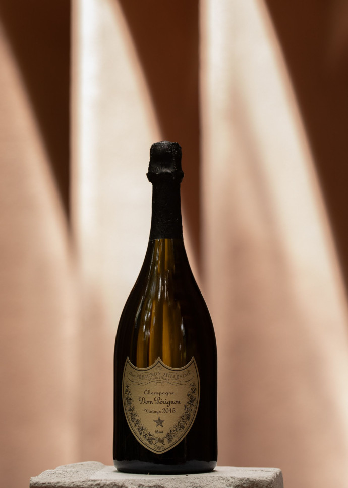 L’iconique maison Dom Pérignon mène l’élaboration du champagne vers un processus quasi esthétique, à travers un catalogue raisonné, 2024 – TGL