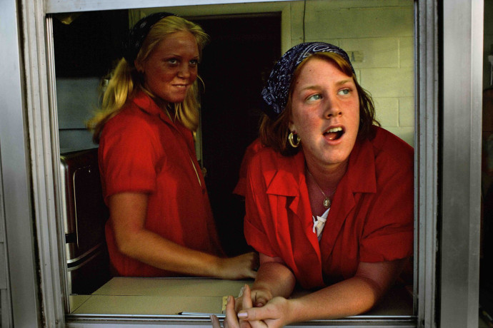 From the series Nags Head, 1975-1976, de Joel Sternfeld.