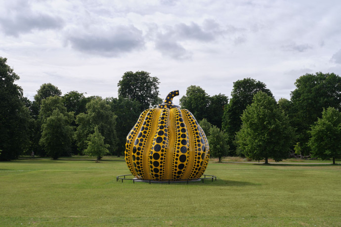 La Citrouille en bronze de Yayoi Kusama.