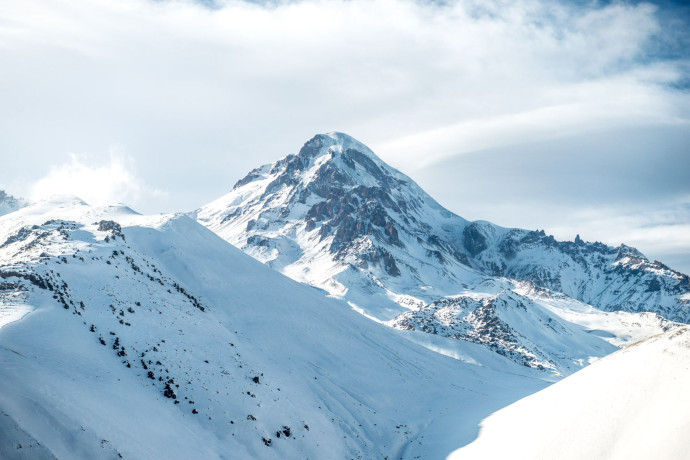 C’est à Mürren (Suisse), que Ramdane Touhami a acheté son premier hôtel, le Drei Berge Hotel, qui entame sa seconde saison hivernale.