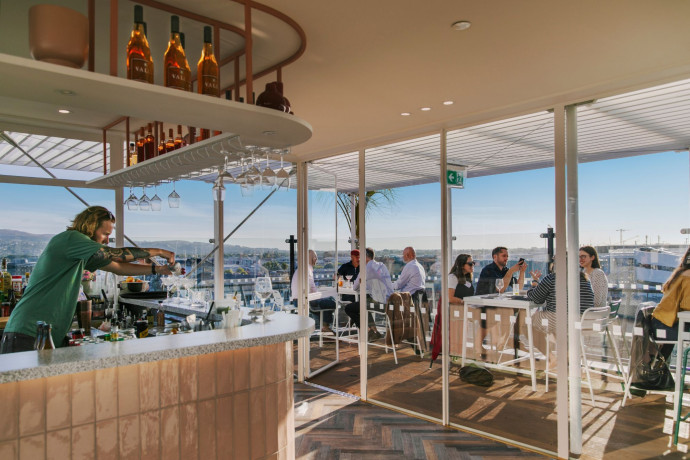 La ville a vu fleurir de nombreux boutique-hôtels et développer son attrait gastronomique.