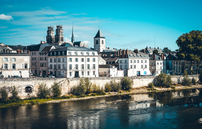 Les bords de Loire donne à Orléans son esthétique élégante.