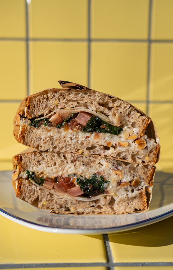 Un sandwich chez Pétrin Couchette.