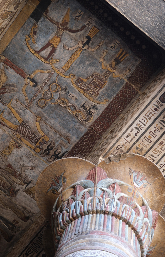 Au fil de la navigation, on s’arrête à Esna pour visiter le temple de Khnoum.