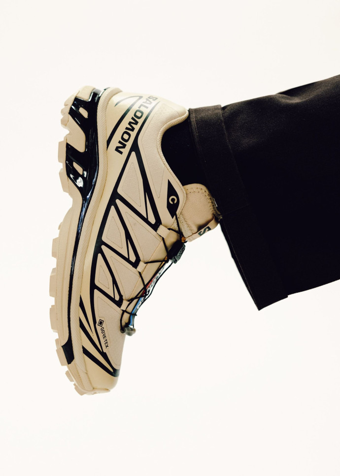 Les chaussures outdoor de Salomon sont conçues pour offrir confort et performance en haute montagne connaissent un succès parallèle à la ville.