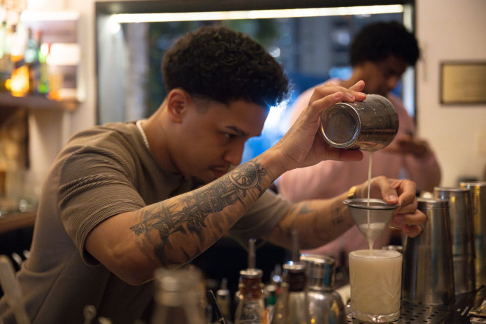 Un choix d’excellents cocktails à choisir sur la carte du Santana Bar.