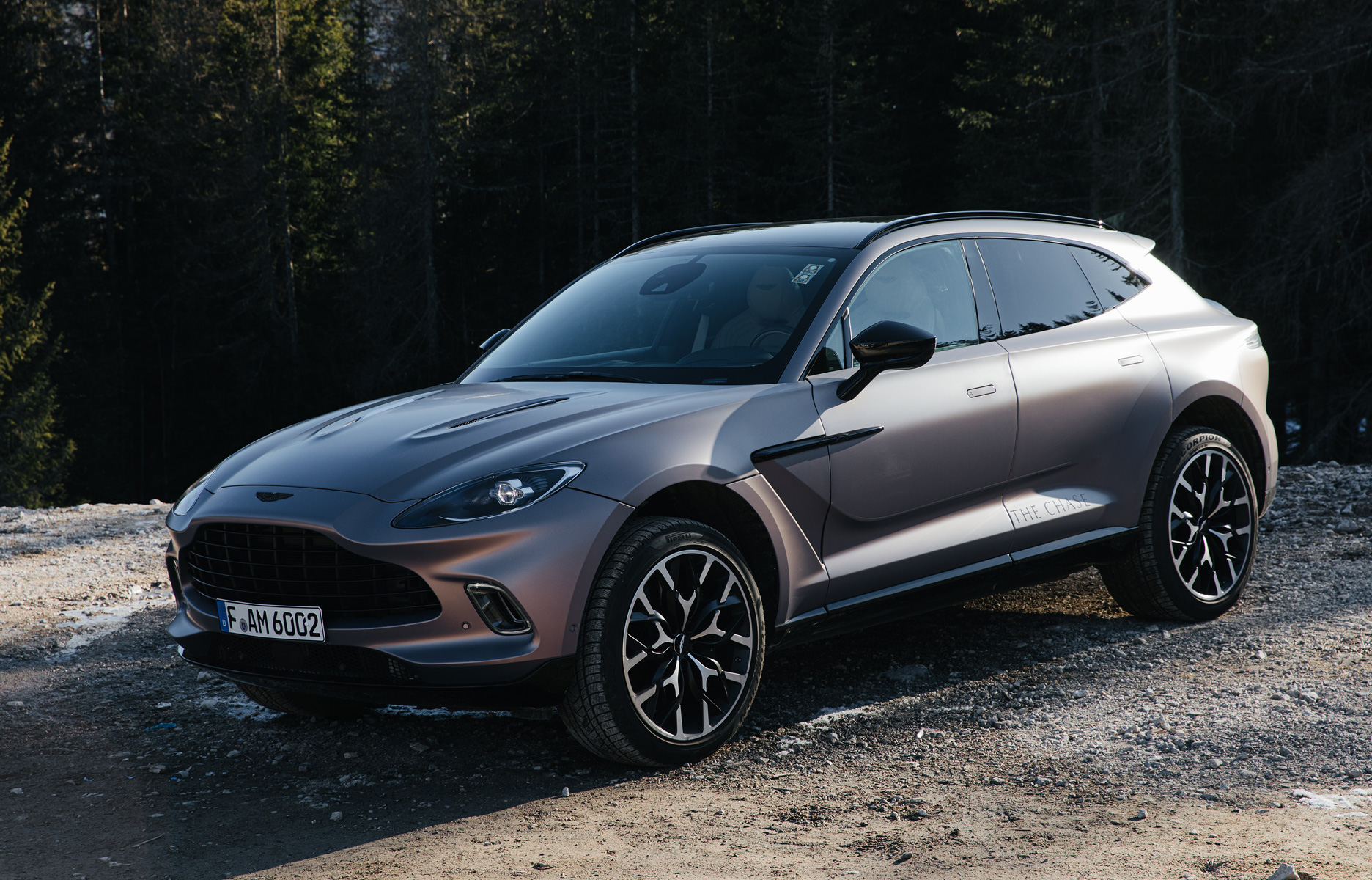 good-test-aston-martin-dbx-insert-02